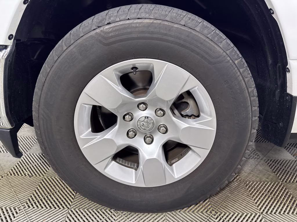 2019 Bright White Clearcoat Ram 1500 Big Horn/Lone Star RWD Truck