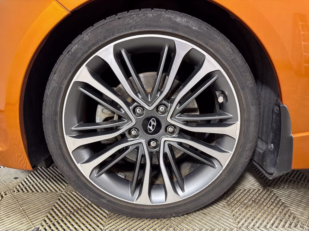 2016 Vitamin C Hyundai Veloster Turbo FWD Hatchback
