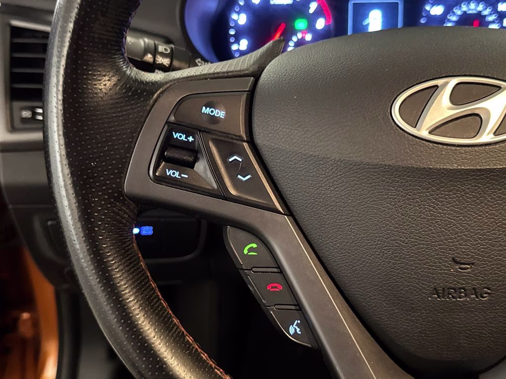 2016 Vitamin C Hyundai Veloster Turbo FWD Hatchback