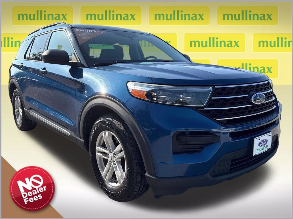 2020 Atlas Blue Metallic Ford Explorer XLT RWD SUV