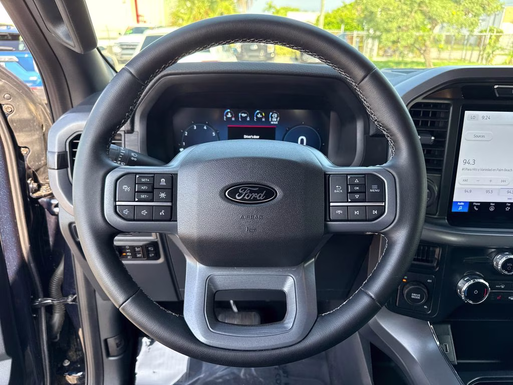 2025 Antimatter Blue Metallic Ford F-150 XLT 4X4 Truck
