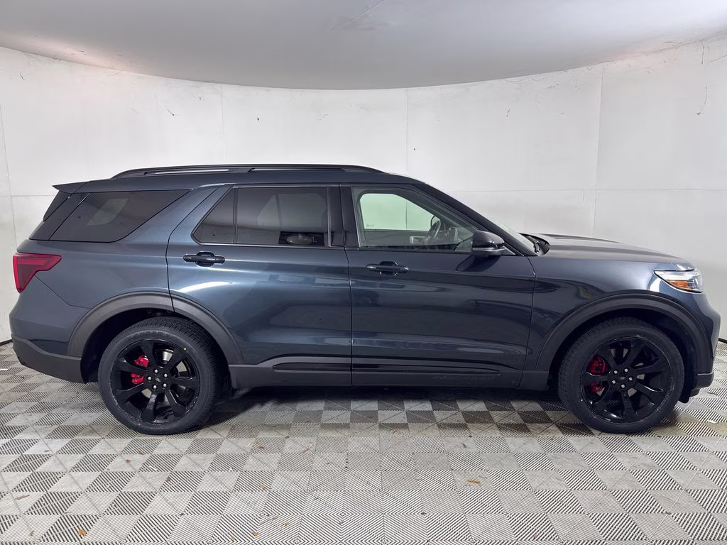 2022 Blue Metallic Ford Explorer ST 4X4 SUV