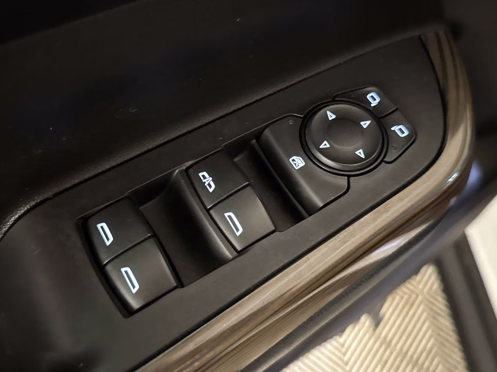 2021 Summit White GMC Acadia SLE FWD SUV