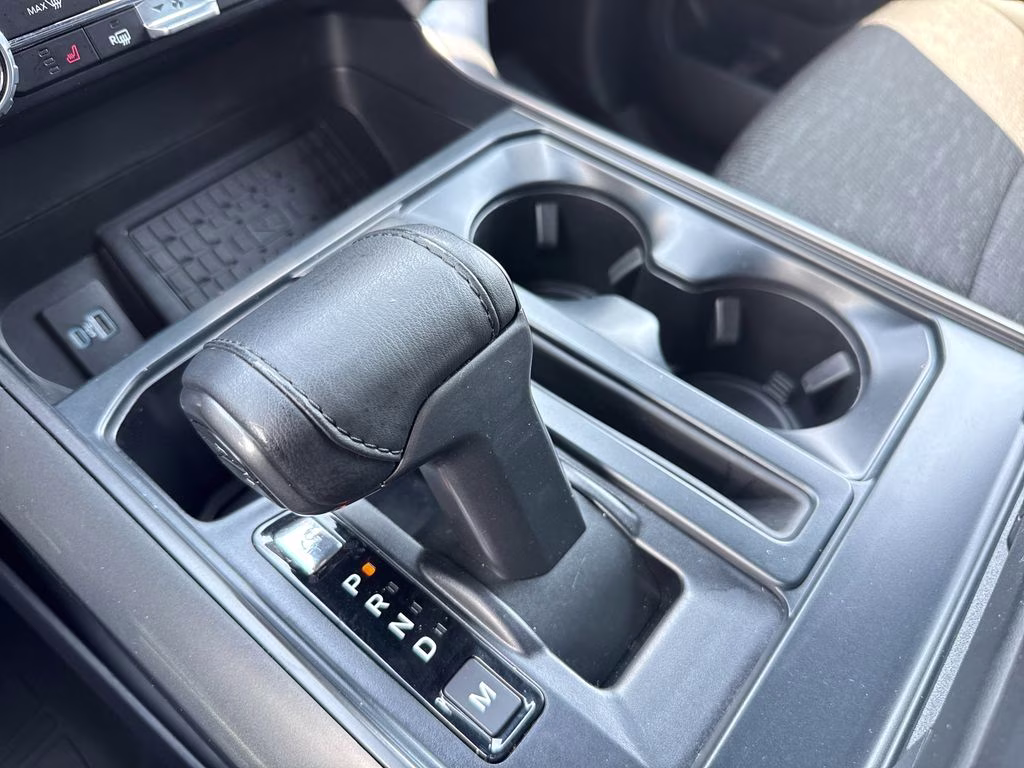 2024 Agate Black Metallic Ford F-150 XLT 4X4 Truck