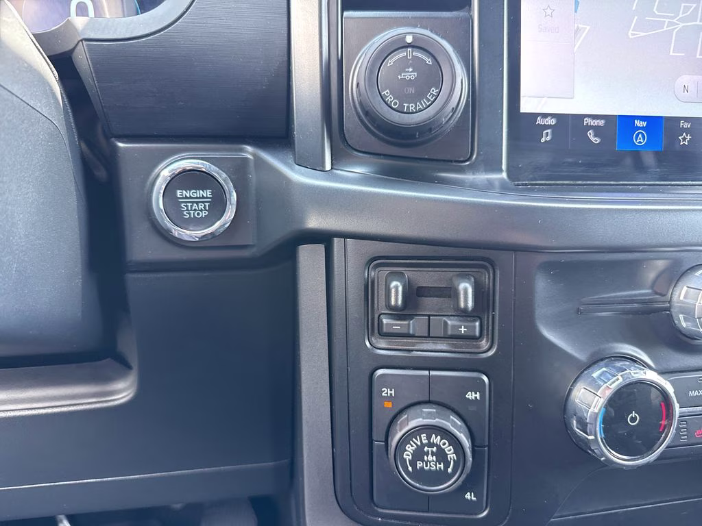 2024 Agate Black Metallic Ford F-150 XLT 4X4 Truck