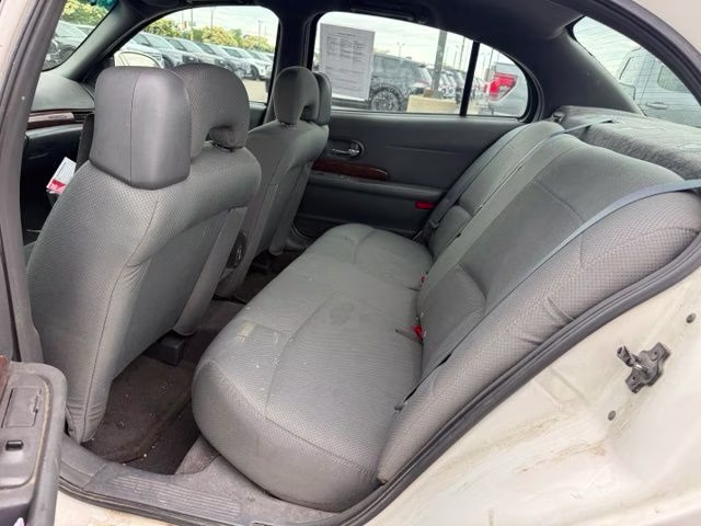 2004 White Buick LeSabre Custom FWD Sedan