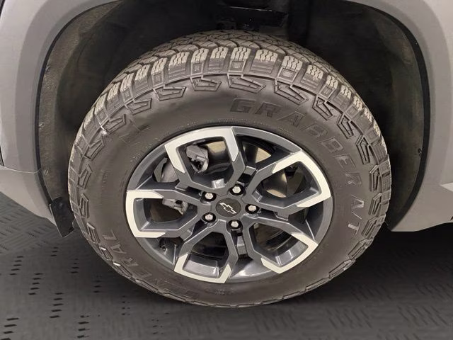 2026 Mosaic Black Metallic Chevrolet Equinox ACTIV AWD SUV