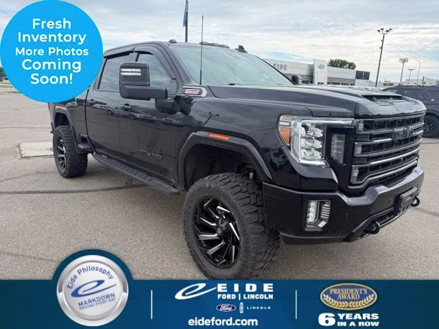 2021 GMC Sierra 4WD Crew Cab Standard Box AT4's photo