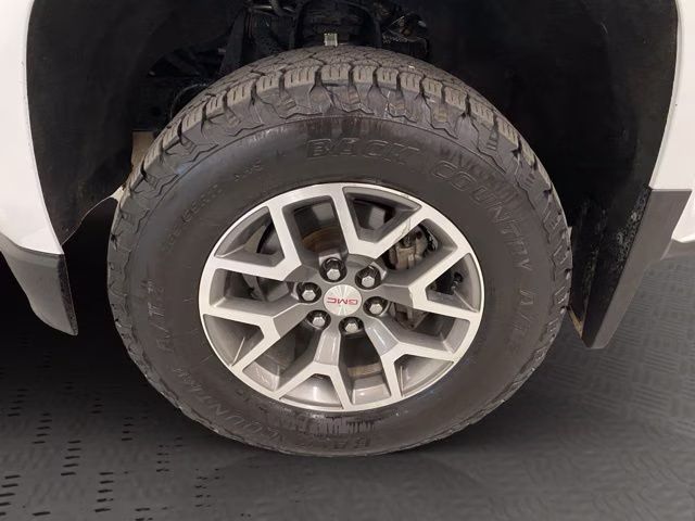 2020 Summit White GMC Canyon All Terrain 4X4 Truck
