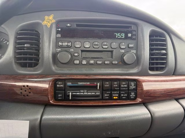 2004 White Buick LeSabre Custom FWD Sedan