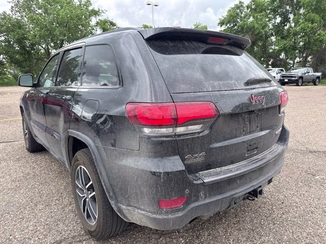 2020 Diamond Black Crystal Pearlcoat Jeep Grand Cherokee Trailhawk 4X4 SUV