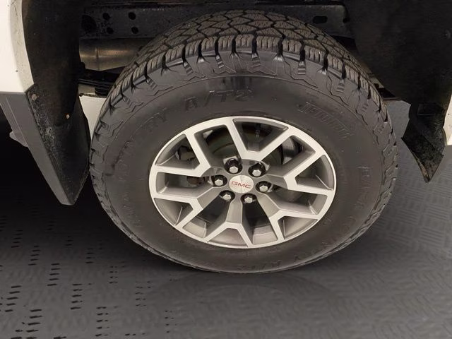 2020 Summit White GMC Canyon All Terrain 4X4 Truck