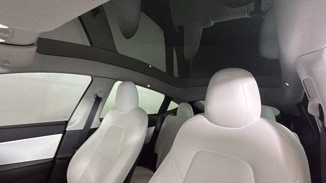 2022 Pearl White Multi-Coat Tesla Model Y Long Range AWD SUV