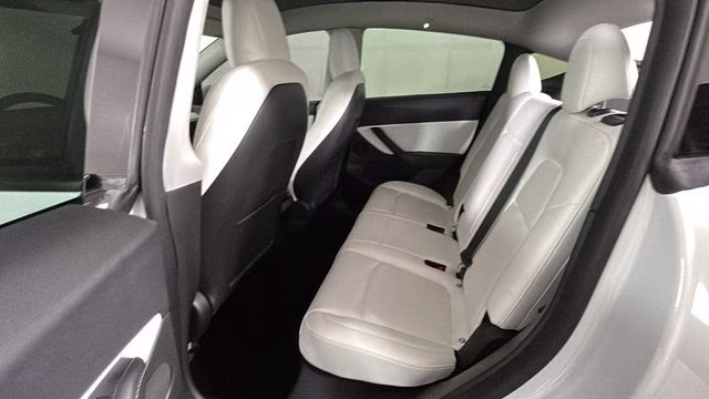 2022 Pearl White Multi-Coat Tesla Model Y Long Range AWD SUV