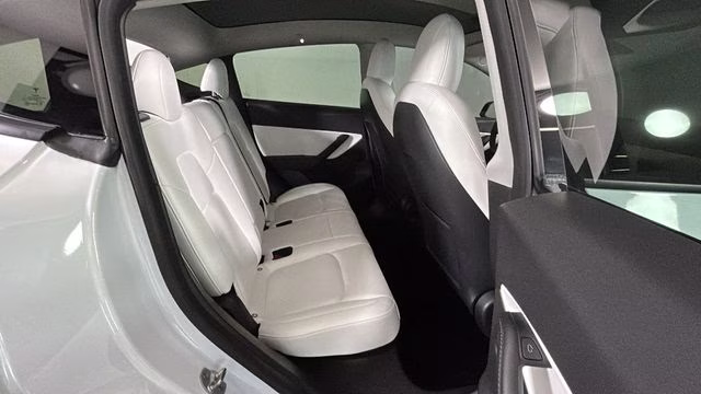 2022 Pearl White Multi-Coat Tesla Model Y Long Range AWD SUV
