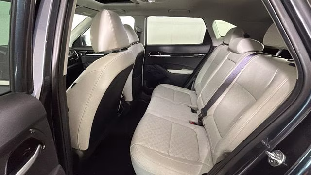 2022 Gravity Gray Kia Seltos EX AWD SUV