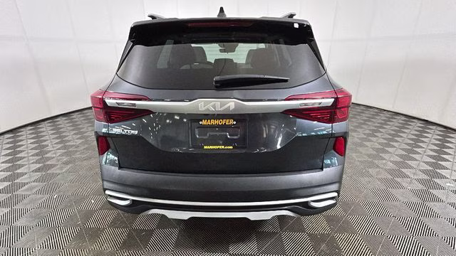 2022 Gravity Gray Kia Seltos EX AWD SUV