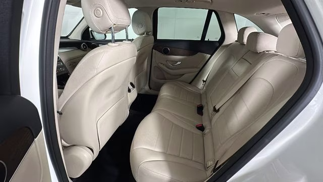 2019 Polar White Mercedes-Benz GLC GLC 300 AWD SUV