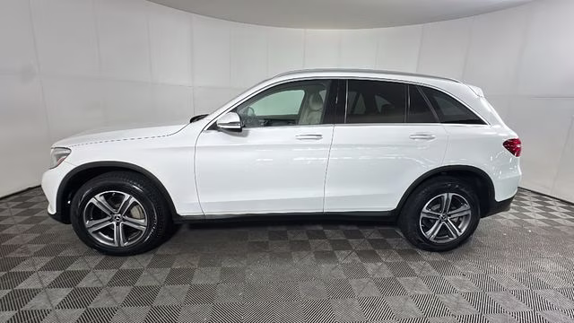 2019 Polar White Mercedes-Benz GLC GLC 300 AWD SUV