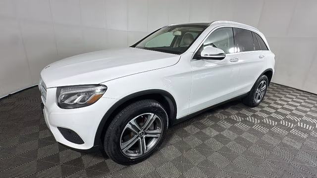 2019 Polar White Mercedes-Benz GLC GLC 300 AWD SUV