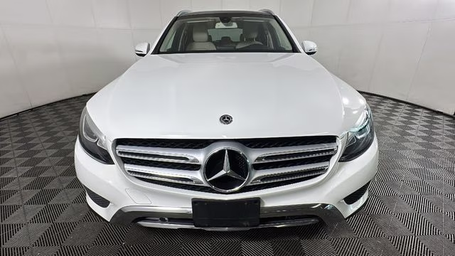 2019 Polar White Mercedes-Benz GLC GLC 300 AWD SUV