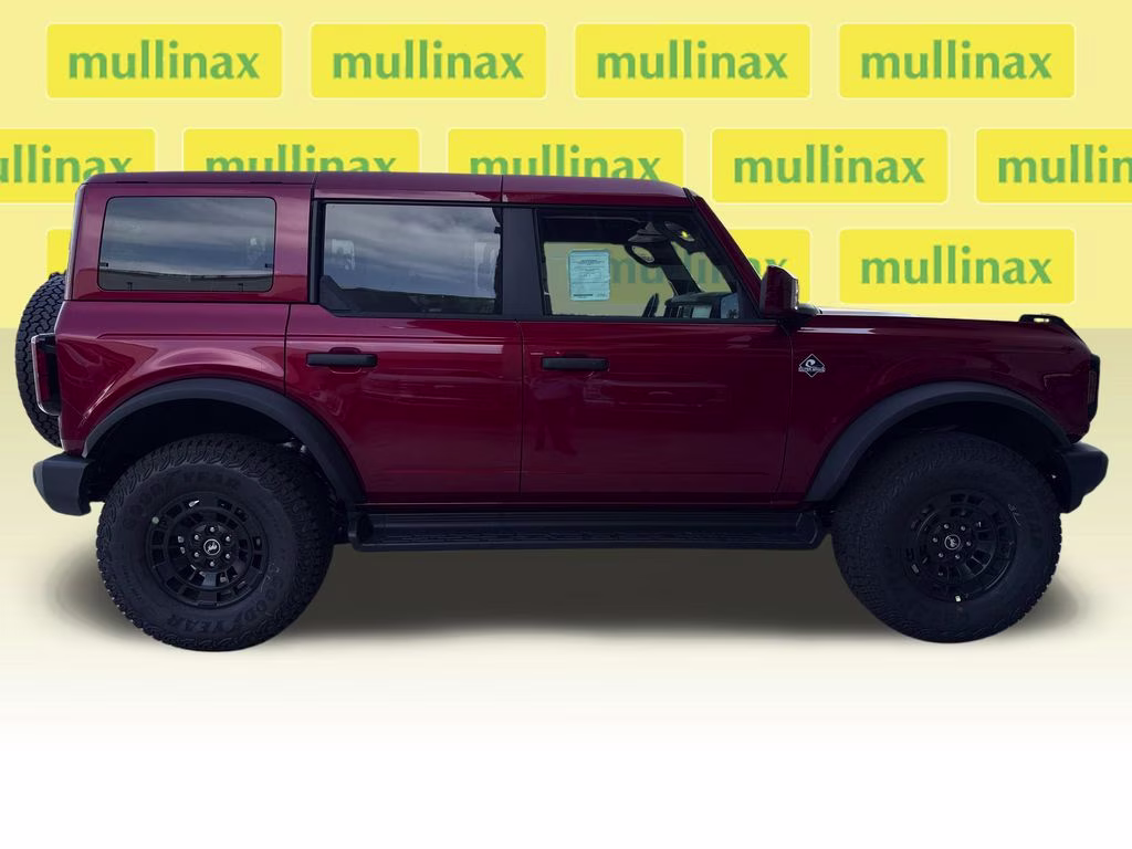 2026 Ruby Red Metallic Tinted Clearcoat Ford Bronco Outer Banks 4X4 SUV