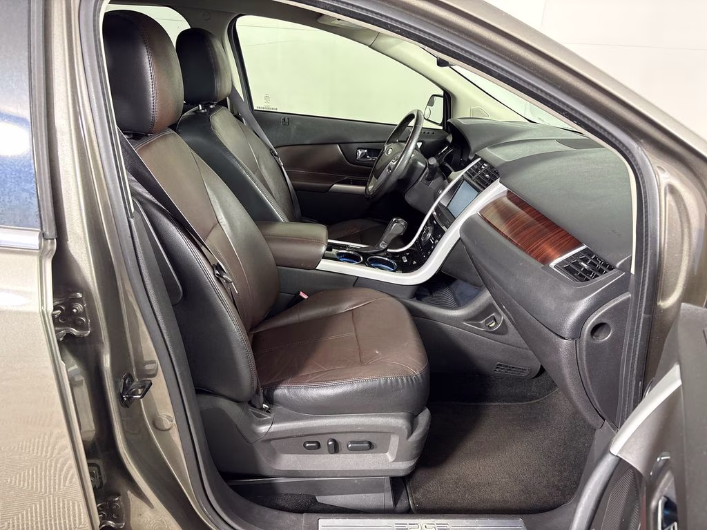 2014 Mineral Gray Metallic Ford Edge Limited FWD SUV