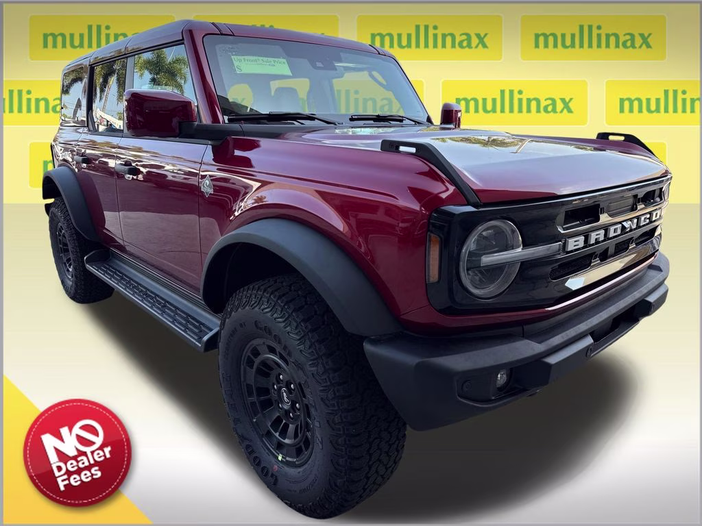 2026 Ruby Red Metallic Tinted Clearcoat Ford Bronco Outer Banks 4X4 SUV