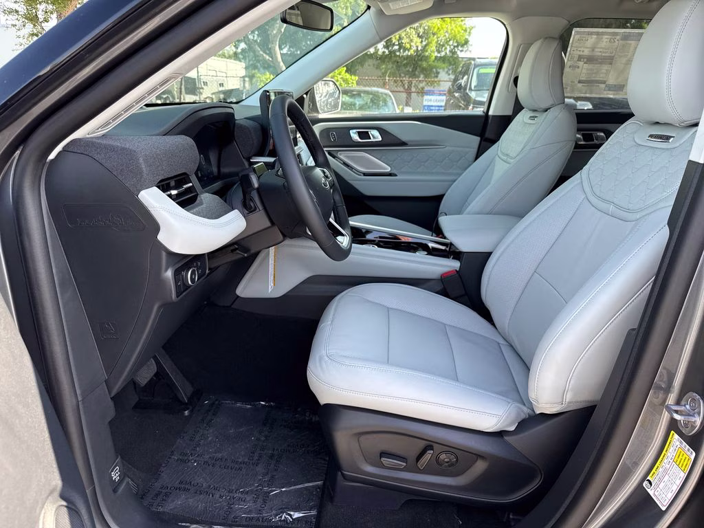 2026 Carbonized Gray Metallic Ford Explorer Platinum 4X4 SUV