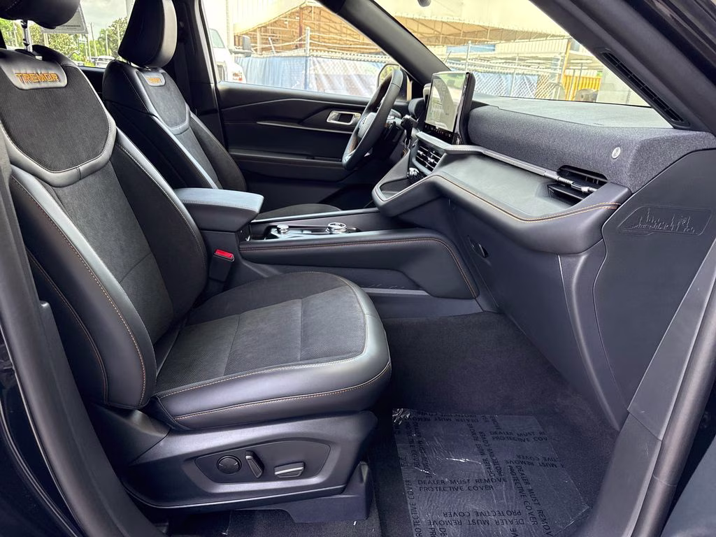 2026 Agate Black Metallic Ford Explorer Tremor 4X4 SUV