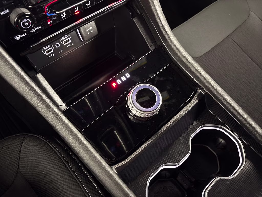 2025 Silver Zynith Jeep Grand Cherokee L Laredo RWD SUV