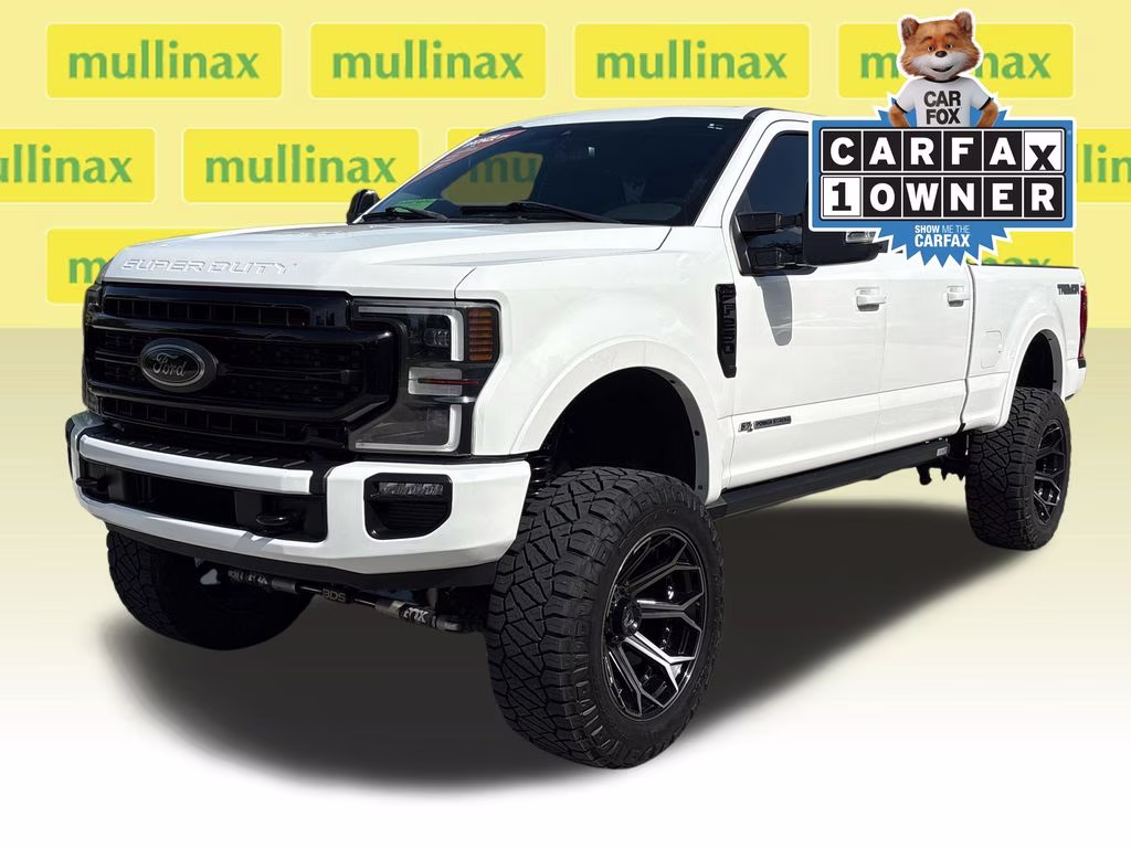2022 White Metallic Ford Super Duty F-250 SRW Lariat 4X4 Truck