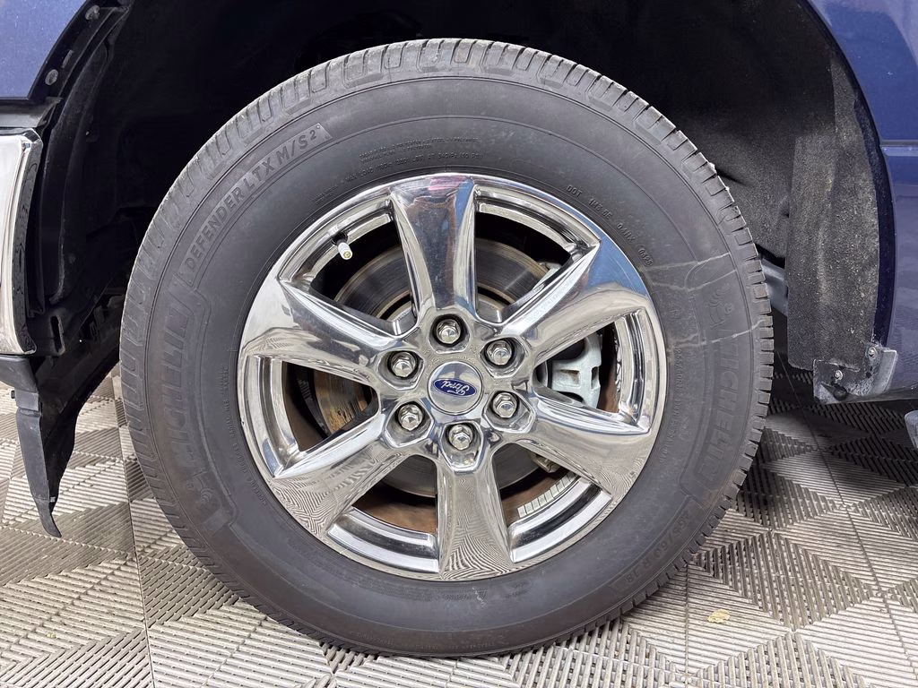 2020 Blue Ford F-150 XLT RWD Truck