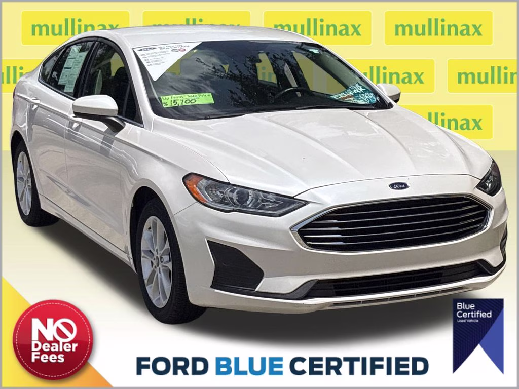 2020 White Platinum Clearcoat Metallic Ford Fusion Hybrid SE FWD Sedan