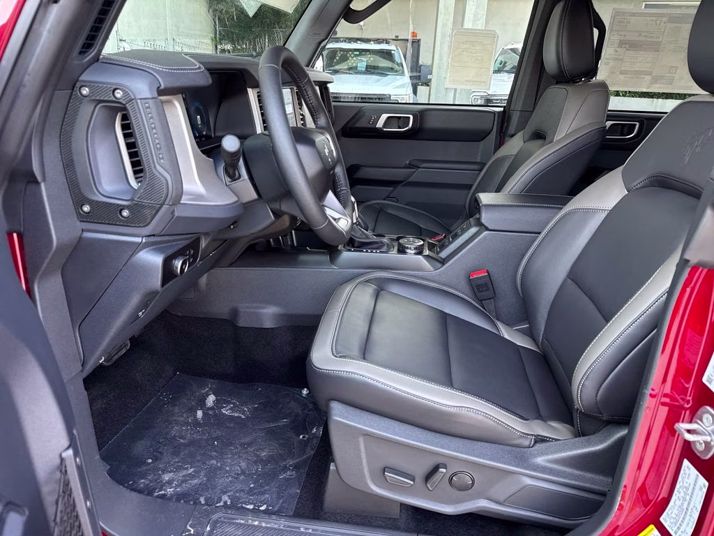 2026 Ruby Red Metallic Tinted Clearcoat Ford Bronco Outer Banks 4X4 SUV