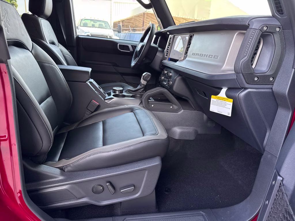 2026 Ruby Red Metallic Tinted Clearcoat Ford Bronco Outer Banks 4X4 SUV