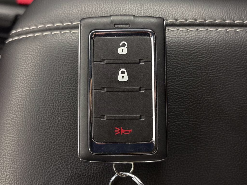 2025 Silver Zynith Jeep Grand Cherokee L Laredo RWD SUV