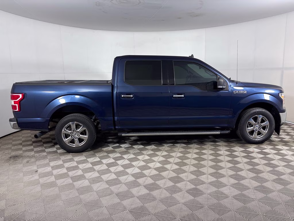 2020 Blue Ford F-150 XLT RWD Truck