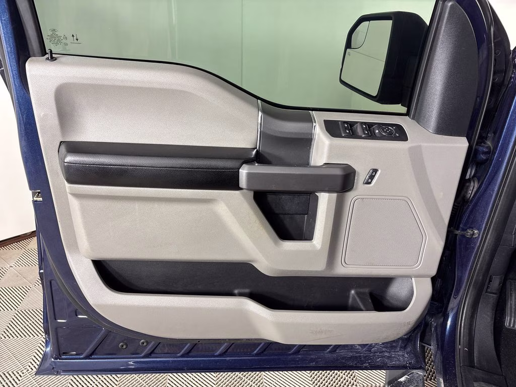2020 Blue Ford F-150 XLT RWD Truck