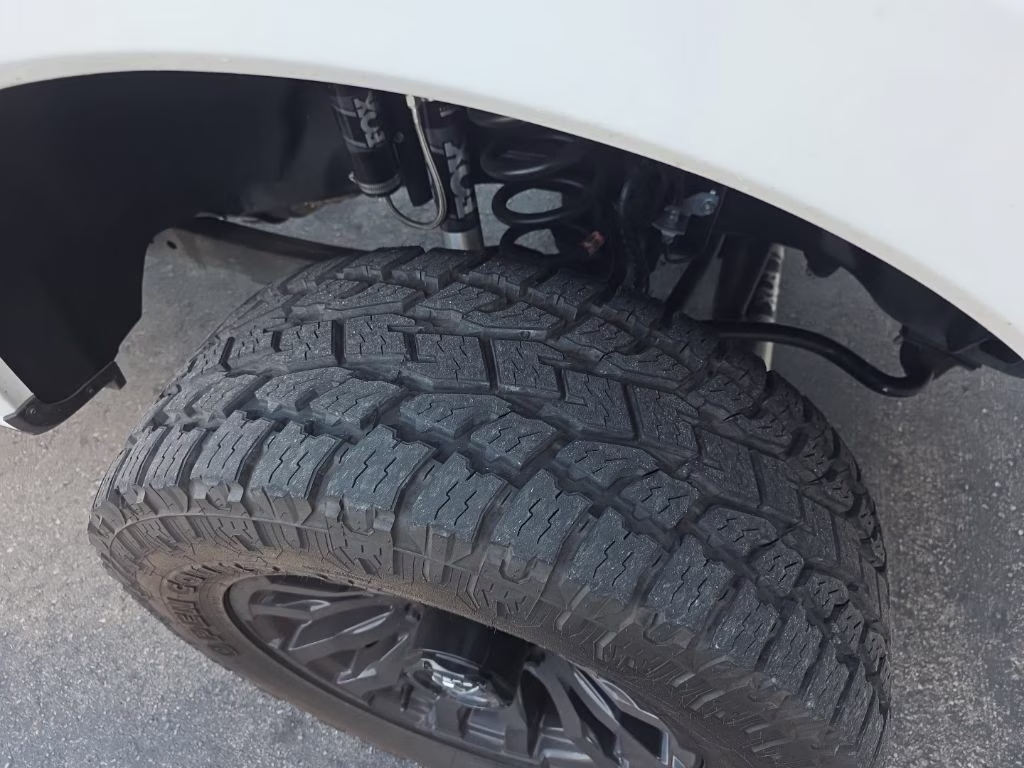 2022 Oxford White Ford Super Duty F-250 SRW XL 4X4 Truck