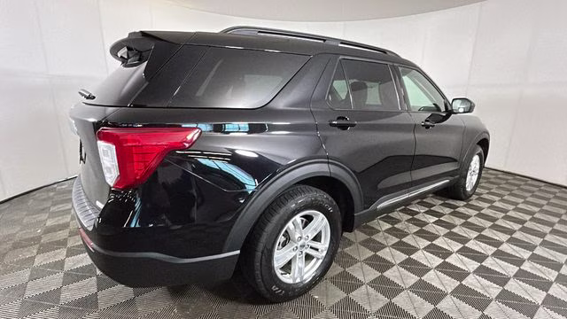 2020 Black Metallic Ford Explorer XLT 4X4 SUV