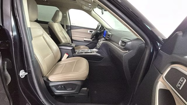 2020 Black Metallic Ford Explorer XLT 4X4 SUV