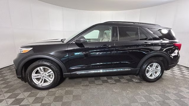 2020 Black Metallic Ford Explorer XLT 4X4 SUV
