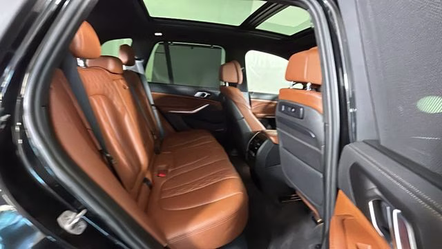 2022 Black Sapphire Metallic BMW X5 xDrive40i AWD SUV