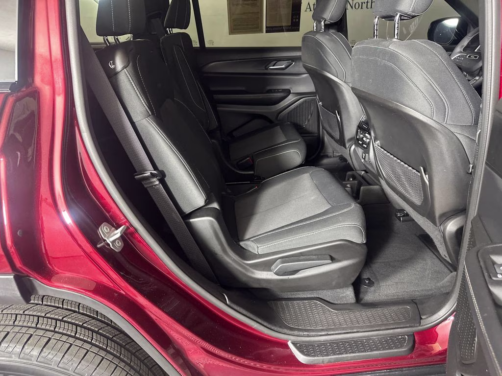 2025 Velvet Red Pearlcoat Jeep Grand Cherokee L Laredo 4X4 SUV
