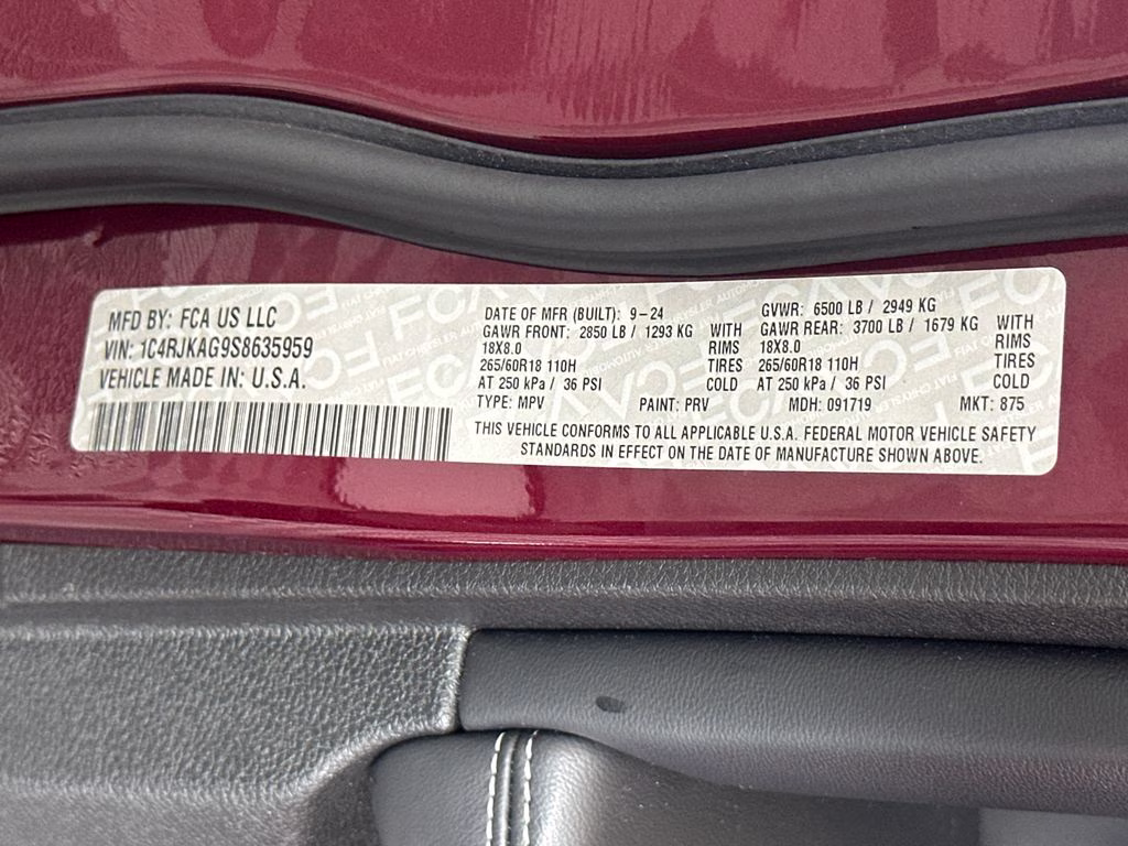 2025 Velvet Red Pearlcoat Jeep Grand Cherokee L Laredo 4X4 SUV
