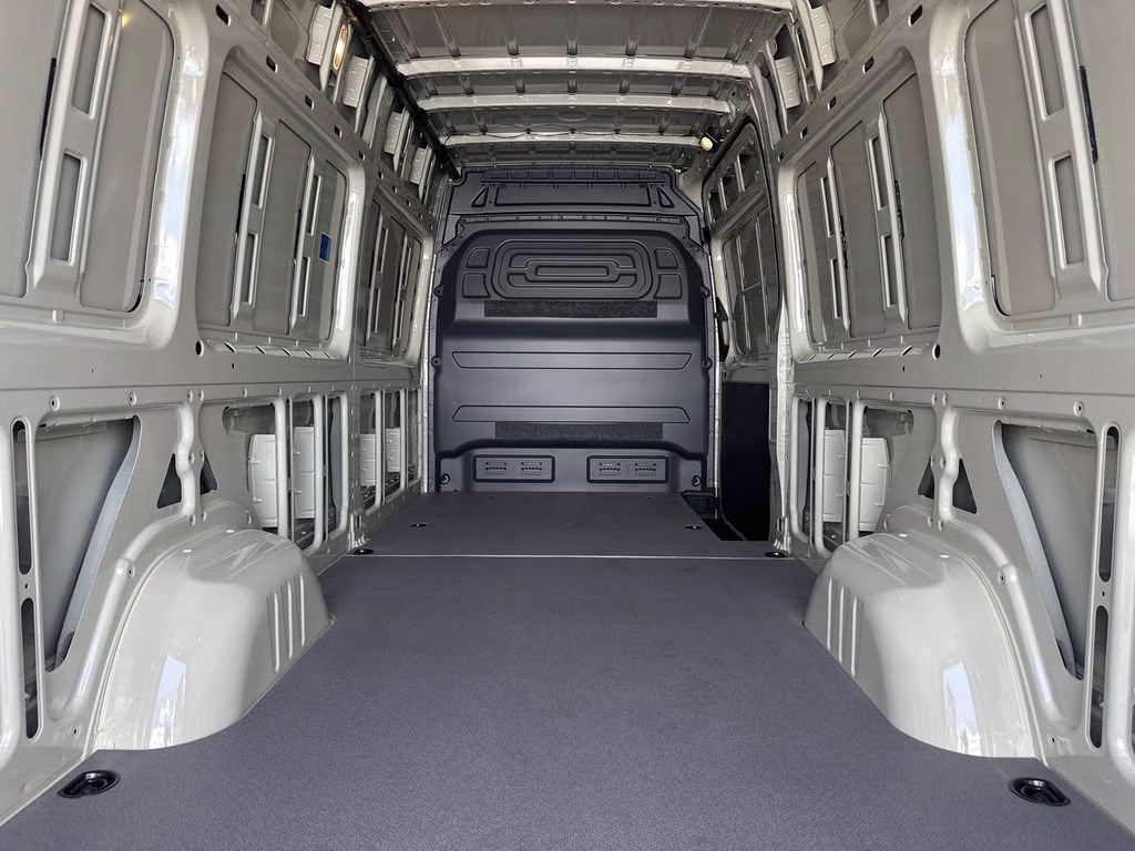 2026 Pebble Mercedes-Benz Sprinter 2500 Cargo 170 WB RWD Van