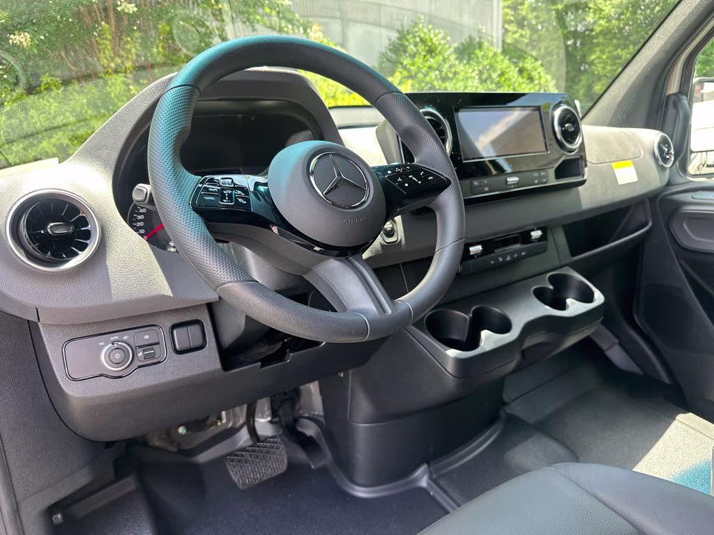 2026 Pebble Mercedes-Benz Sprinter 2500 Cargo 170 WB RWD Van