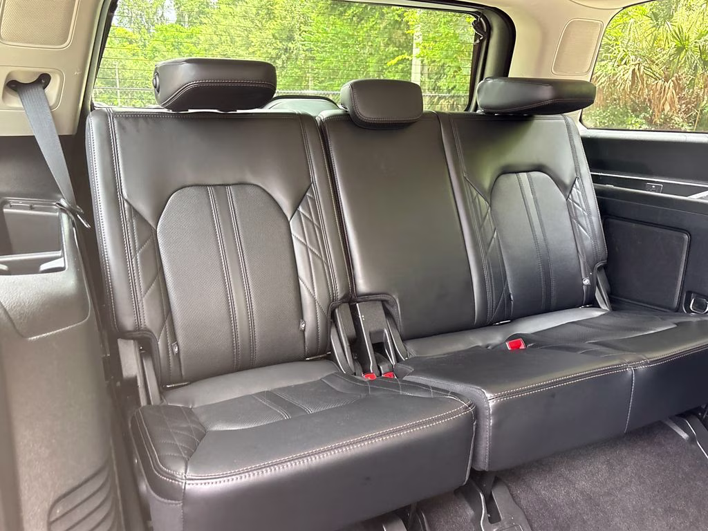 2020 Black Ford Expedition Platinum RWD SUV