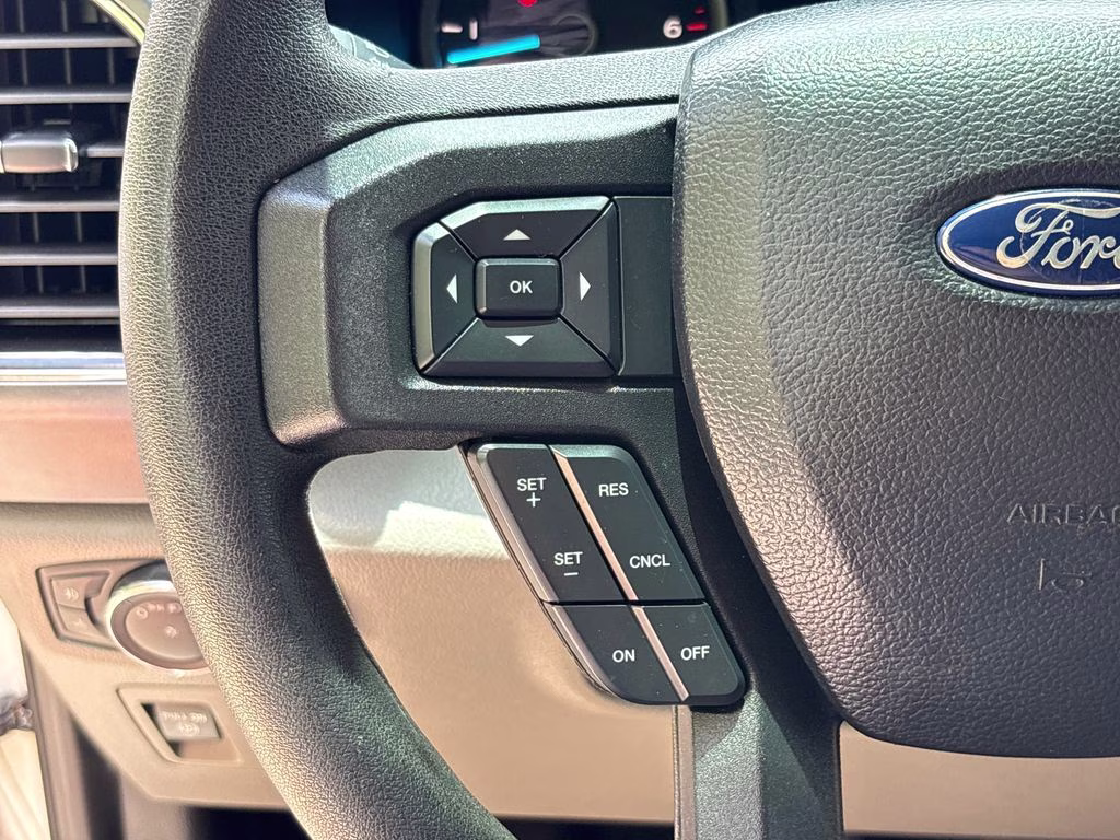 2019 White Ford F-150 XLT 4X4 Truck